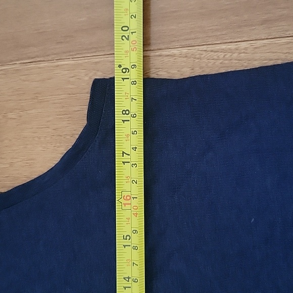 Lucy and Laurel Linen Blue Tank with Cute Trim Medium - Picture 5 of 6